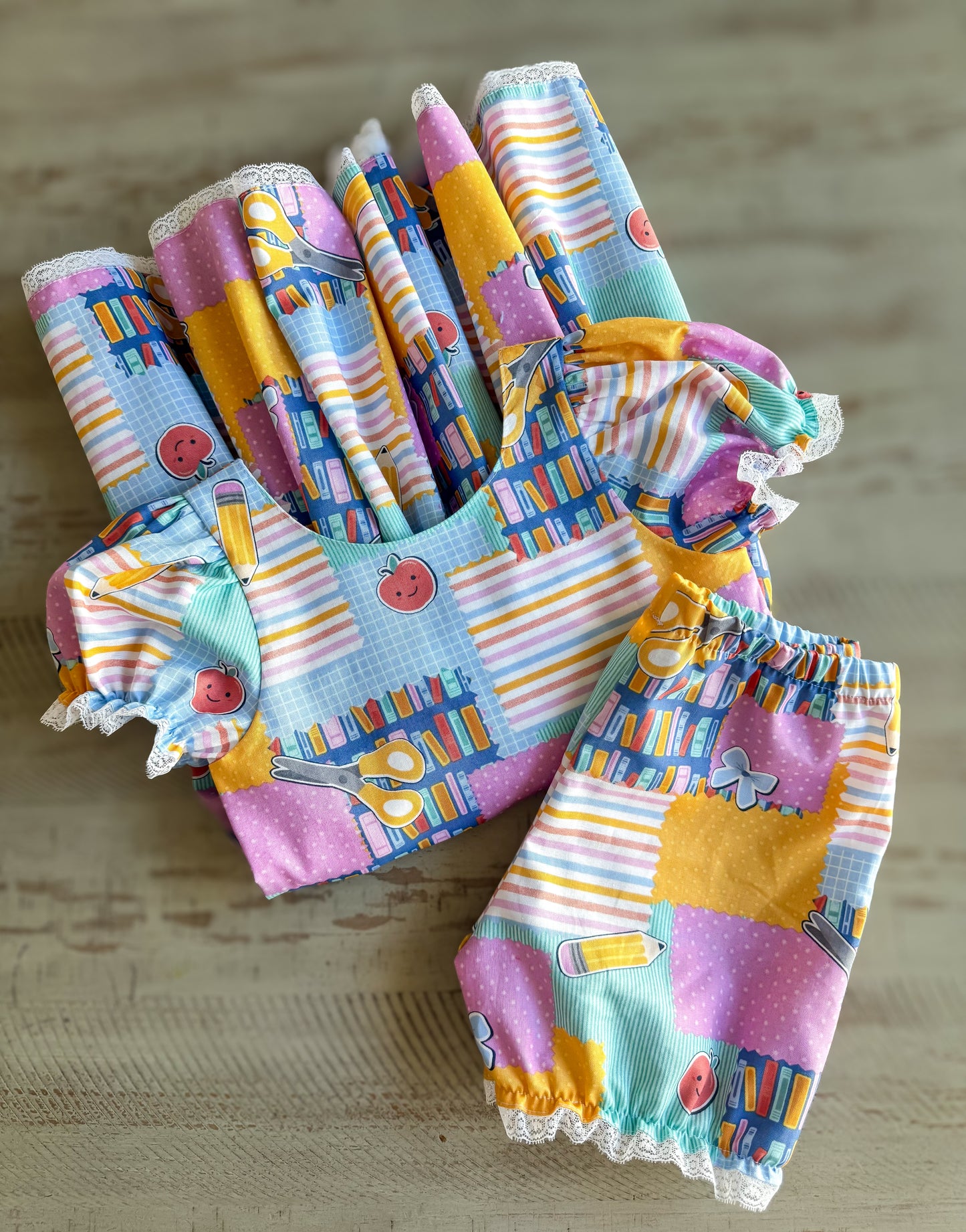 Kinder Hall Set with Bloomers - Graduation TAT